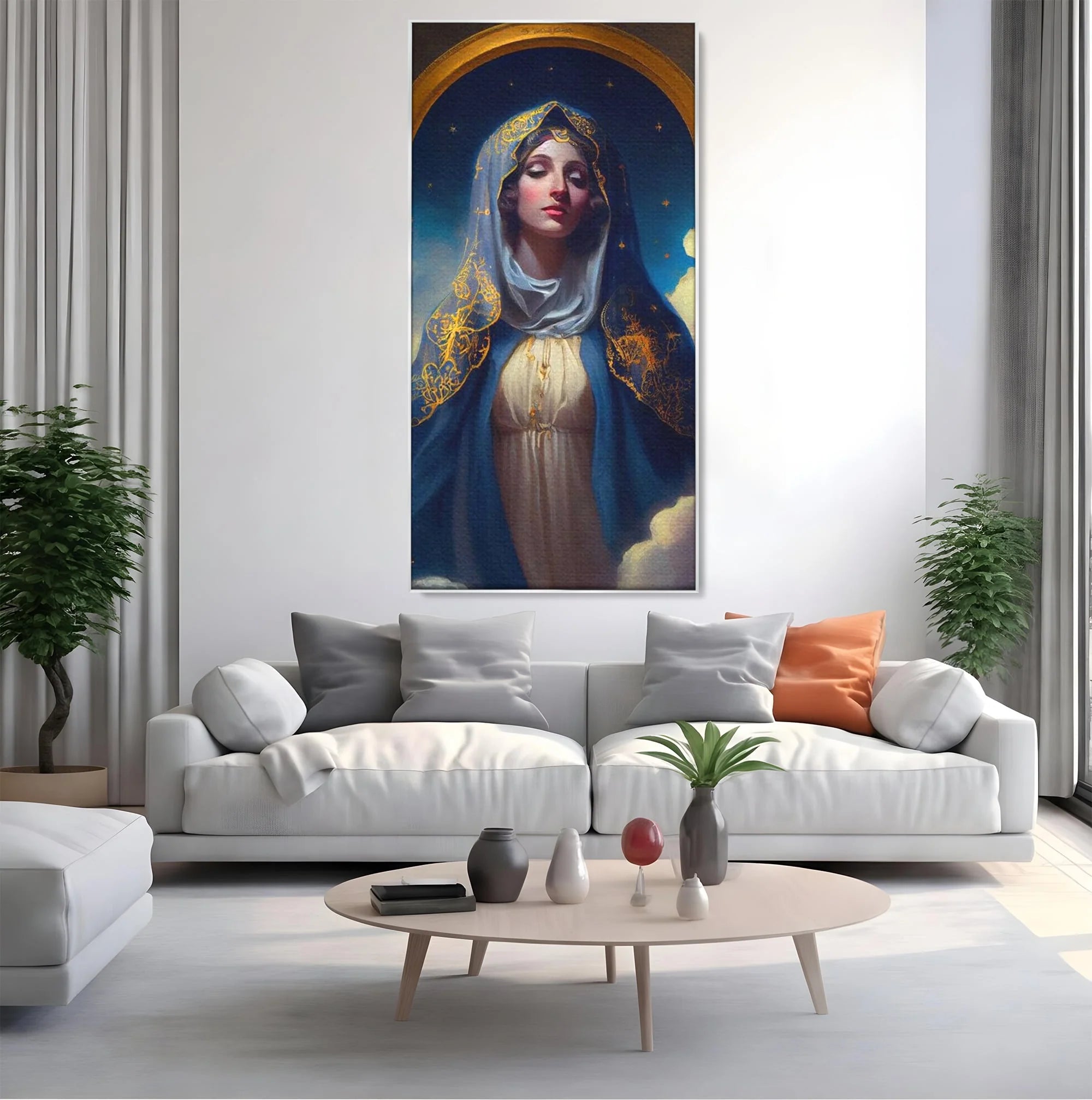 Tablou canvas cu tablou canvas cu fecioara maria, in rama de aluminiu argintiu, pe perete intr-un living
